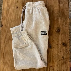 Men’s gray Adidas sweatpants small